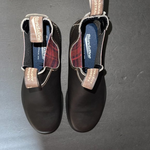 New Women's Blundstone Chelsea Boots Size 10 Stout Brown Tartan Plaid Hiking - Picture 8 of 11